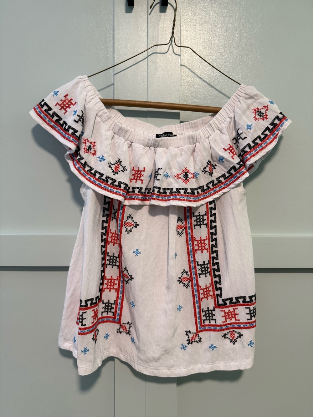 Central Park New York Embroidered Off Shoulder Boho Peasant Top Medium